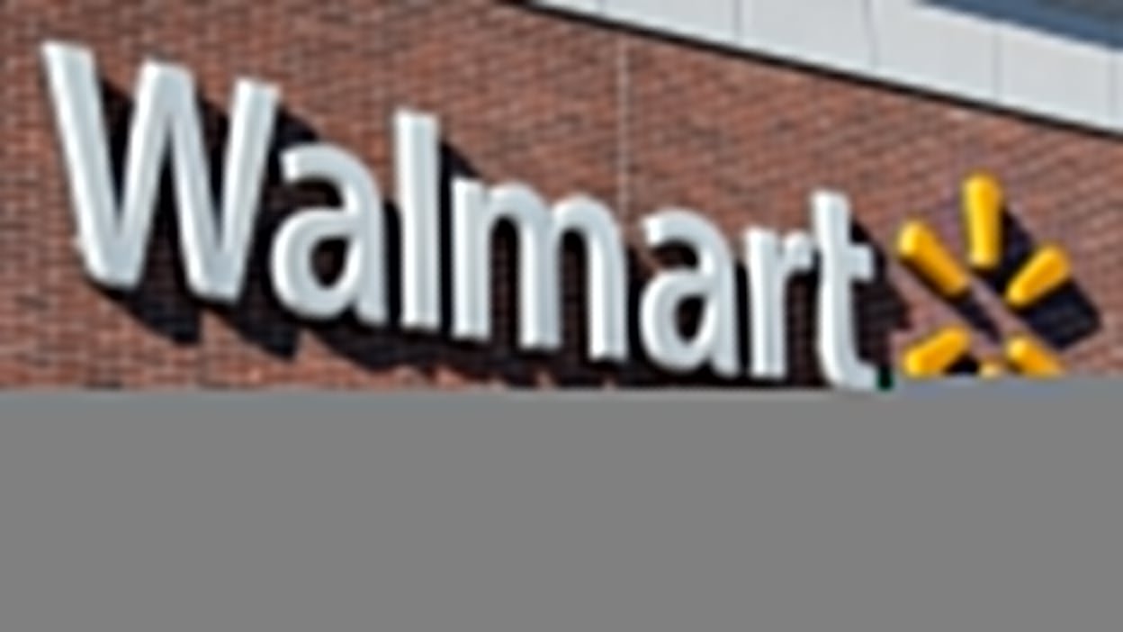 walmart logo on storefront
